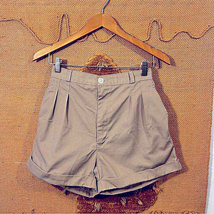 Vintage high waisted shorts by Weekends‎ in California